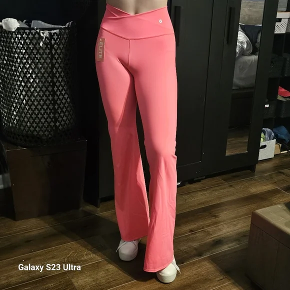 NWT Bell bottom leggings Size small - Picture 3 of 11